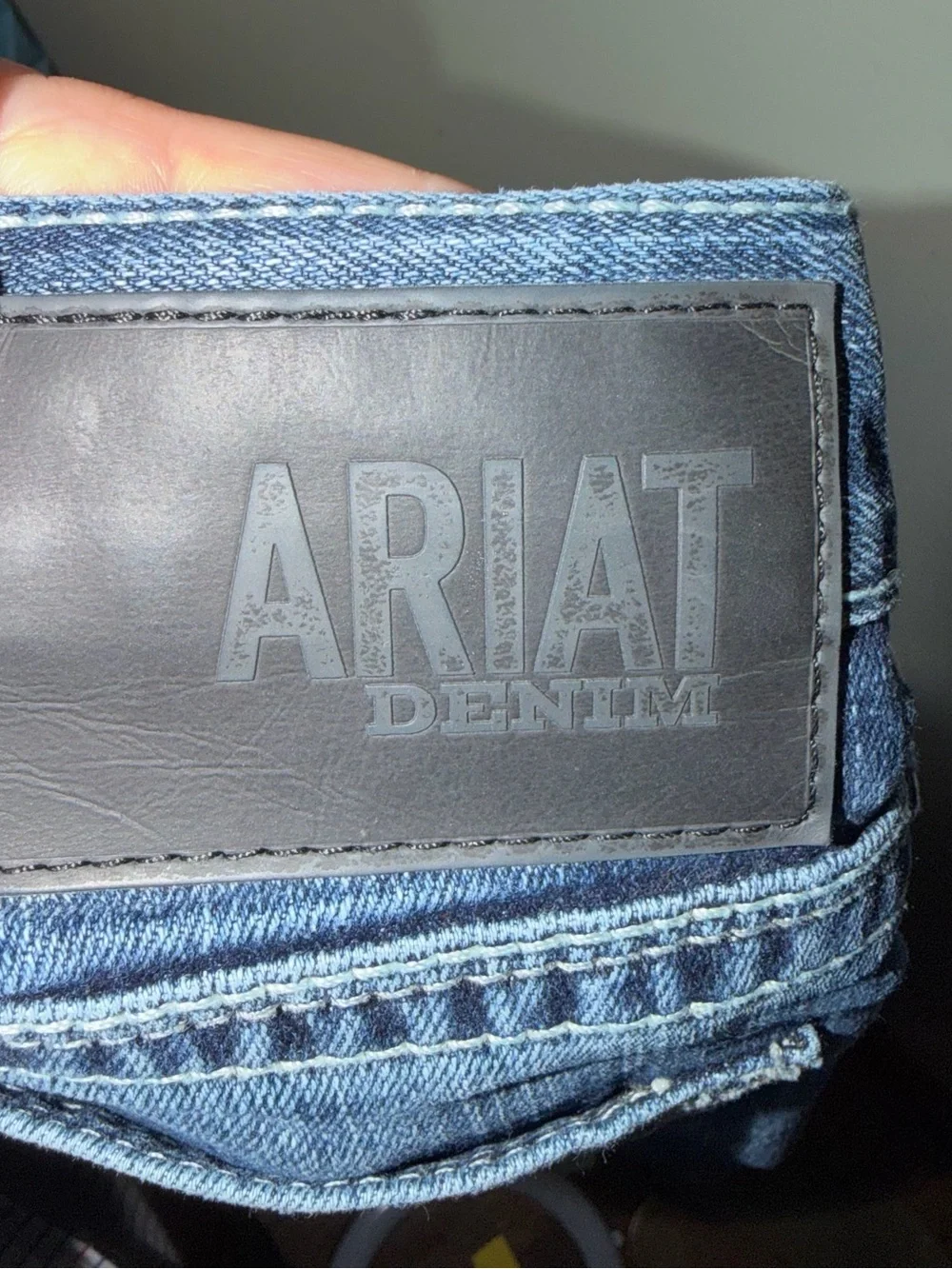 Ariat Slim Straight Men's Jeans in Medium Wash Blue 30X30